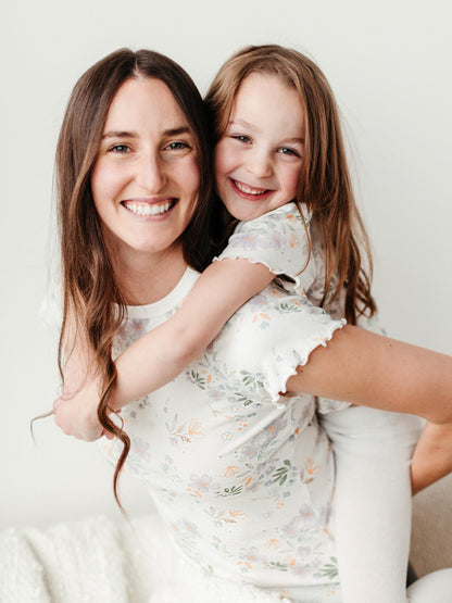 T-shirt - Girls - Flutter Sleeves - Modern Daisy