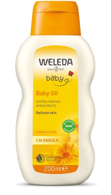 Red Hearts Baby Essentials Pack + 2× Weleda Baby Oil